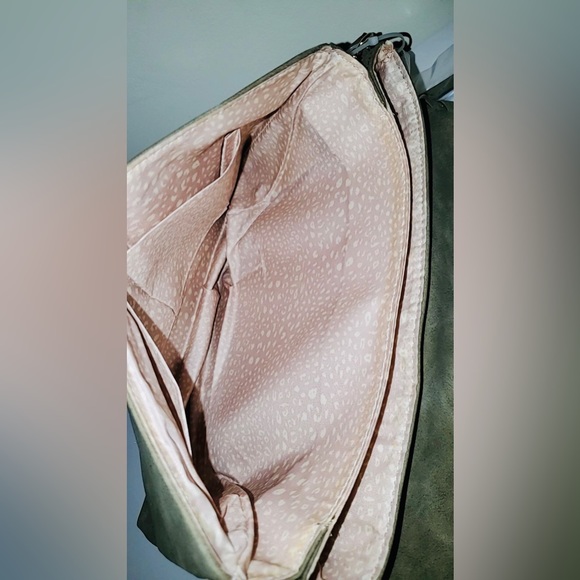 IV NYC Crossbody Handbag | NWT - Picture 6 of 14